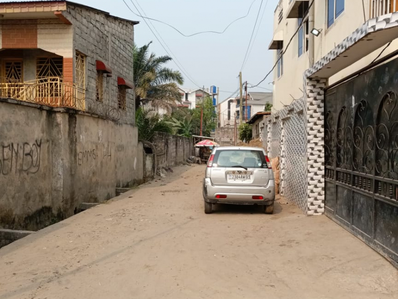 Vente parcelle terrain à LIMETE 2 ème rue résidentiel