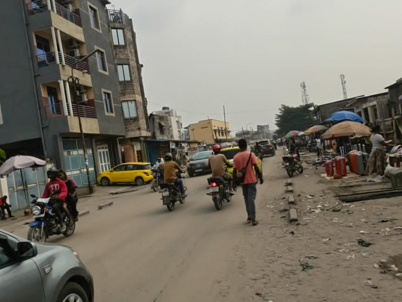 parcelle à vendre lingwala mushie sur macadam