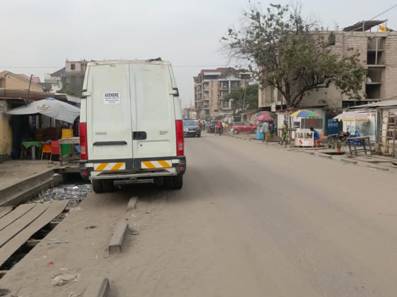 parcelle à vendre lingwala mushie sur macadam