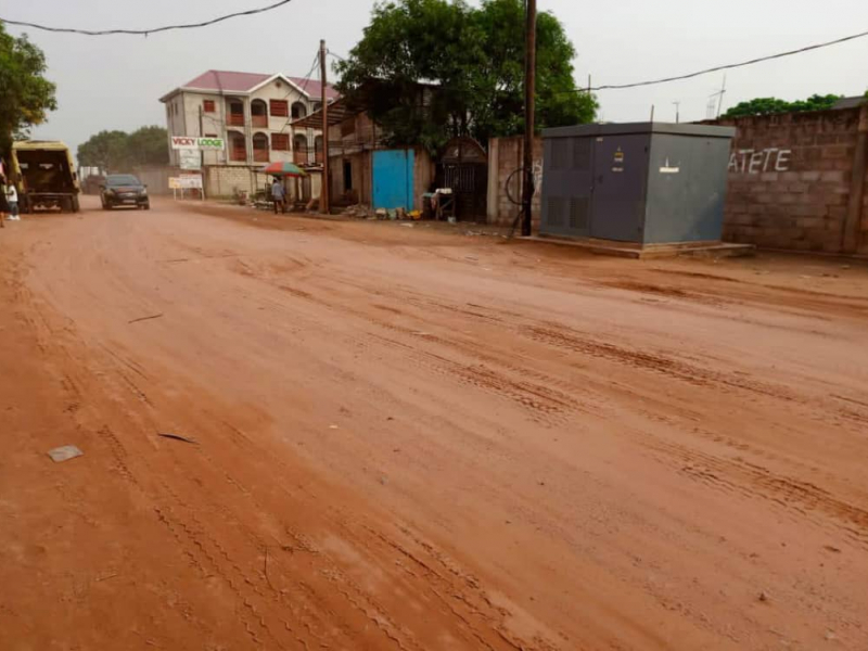 PARCELLE MISE EN VENTE SUR MACADAM COMMUNE DE LA NSELE