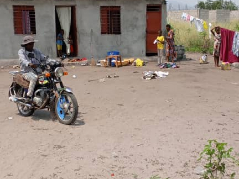 Vente parcelle à kindobo non loin de mausolée de Étienne tshisekedi  commune de la nsele